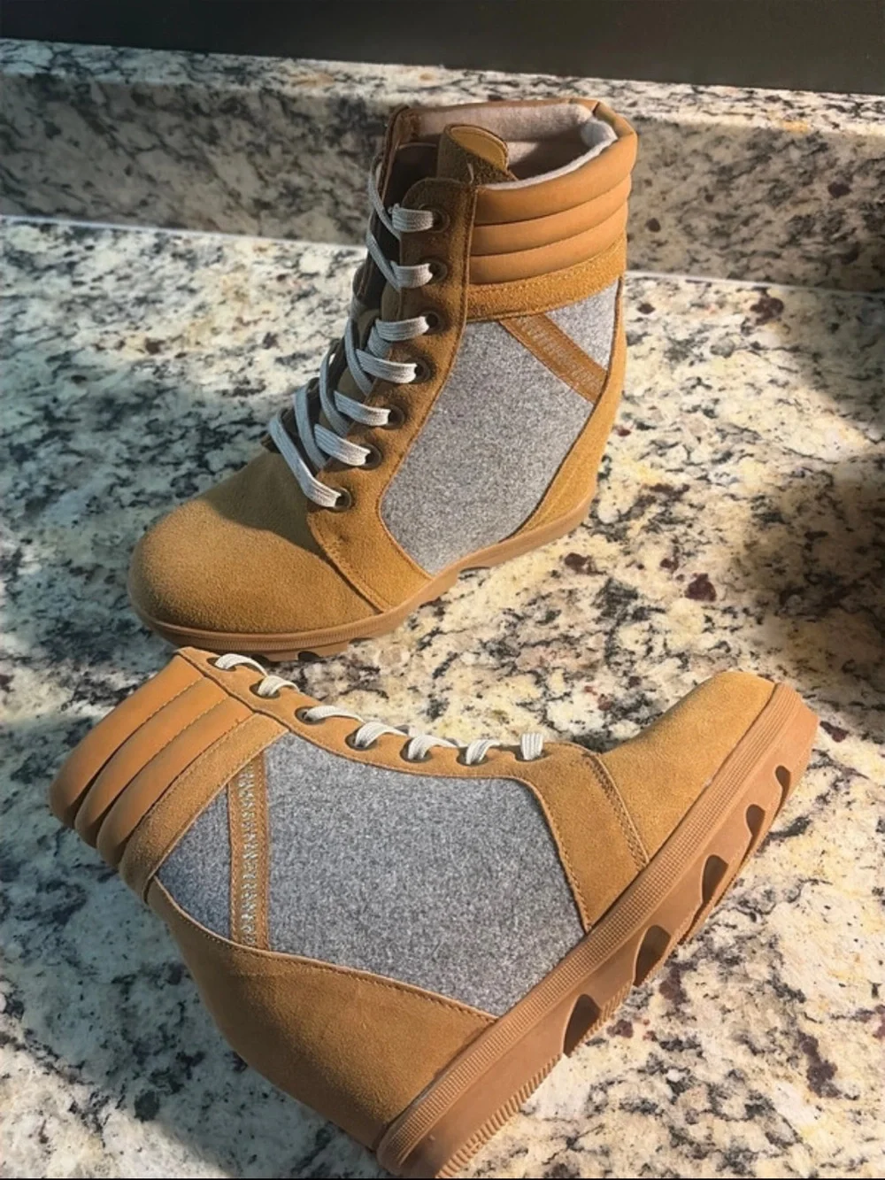 SERRA♦️ WEDGE SNEAKER